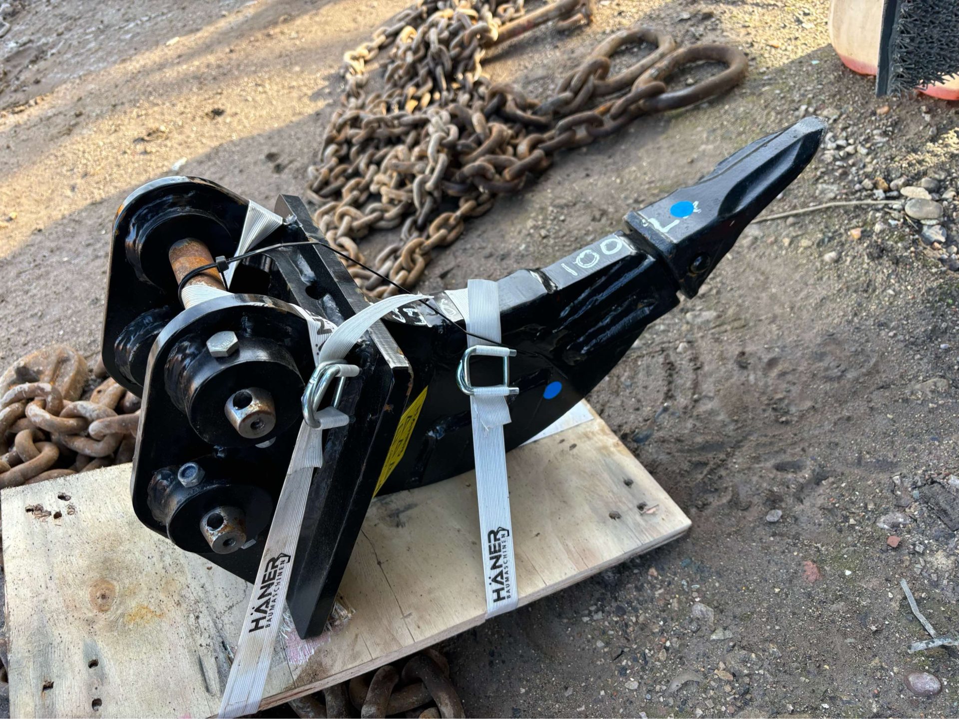 RIPPER TOOTH 25MM PINS EXCAVATOR DIGGER DAEWO HITACHI JCB ROCK BREAKER
