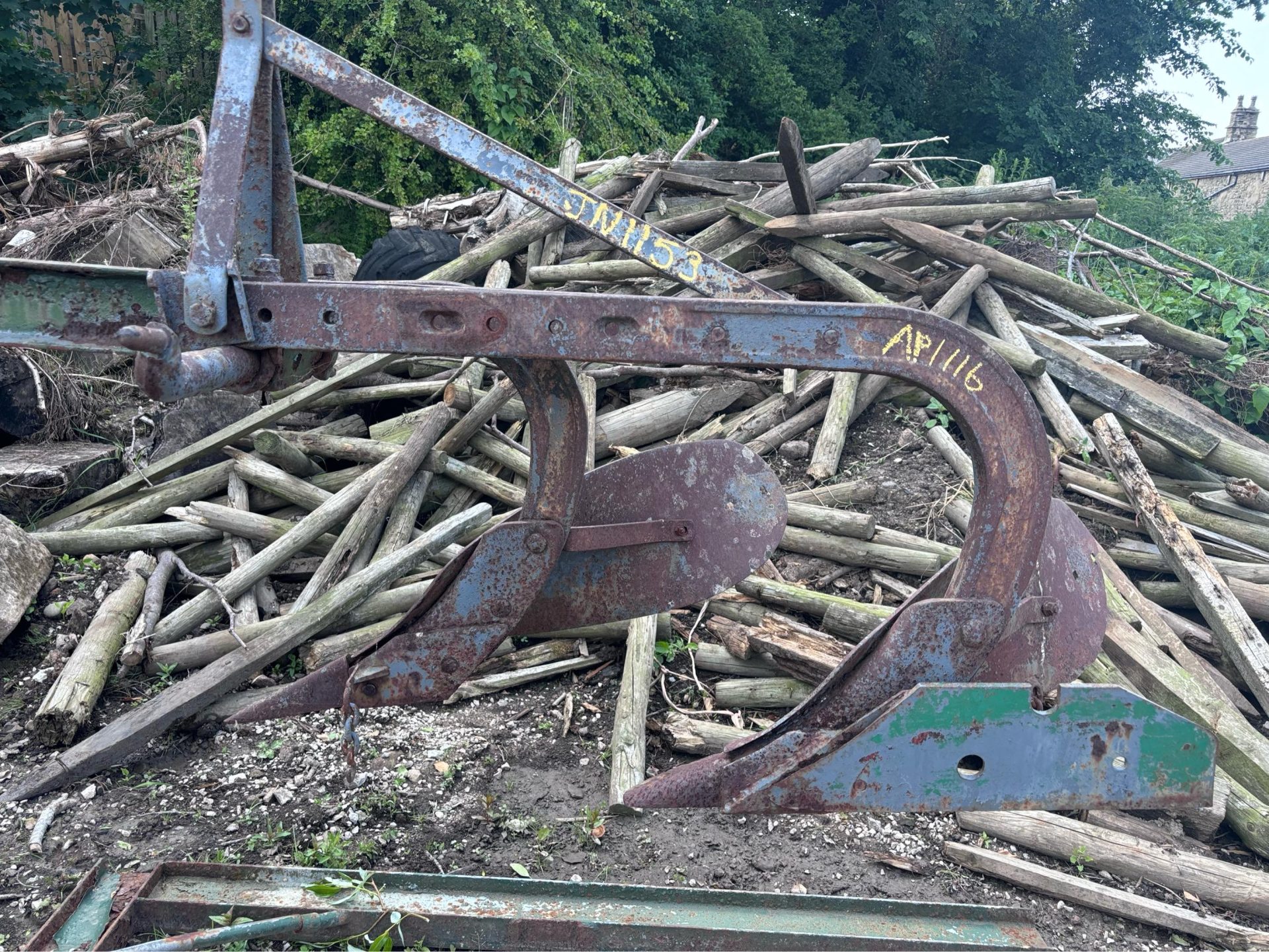2 FURROW PLOUGH ON A STAND - Image 6