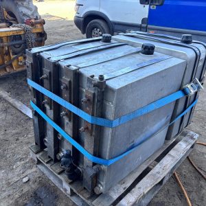 200L CHASSIS MOUNTED HYDRAULIC TANK WITH BRACKET FOR LORRIE TRUCK WAGON