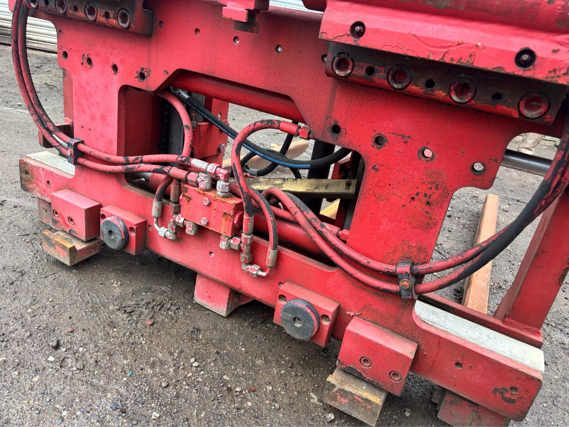 2008 MEYER HYDRAULIC WIDENING FORKLIFT BLOCK ATTACHMENT DIESEL FORK LIFT - Image 3