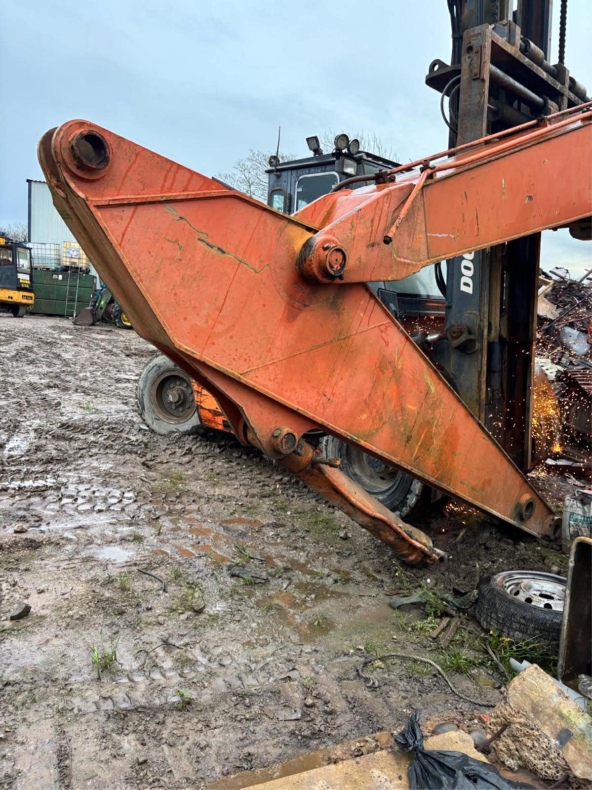 FIAT HIATACHI FH220 DIPPER ARM DIGGER BREAKING CONSTRUCTION