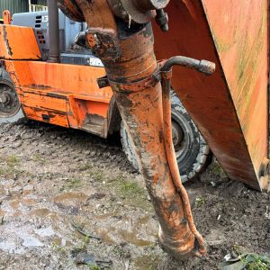 FIAT HIATACHI FH220 EXCAVATOR BUCKET RAM