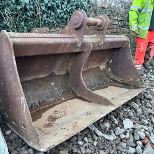 6 FOOT DIGGER BUCKET 80MM PINS GRADING EXCAVATOR TELEHANDLER PLANT CONSTRUCTION
