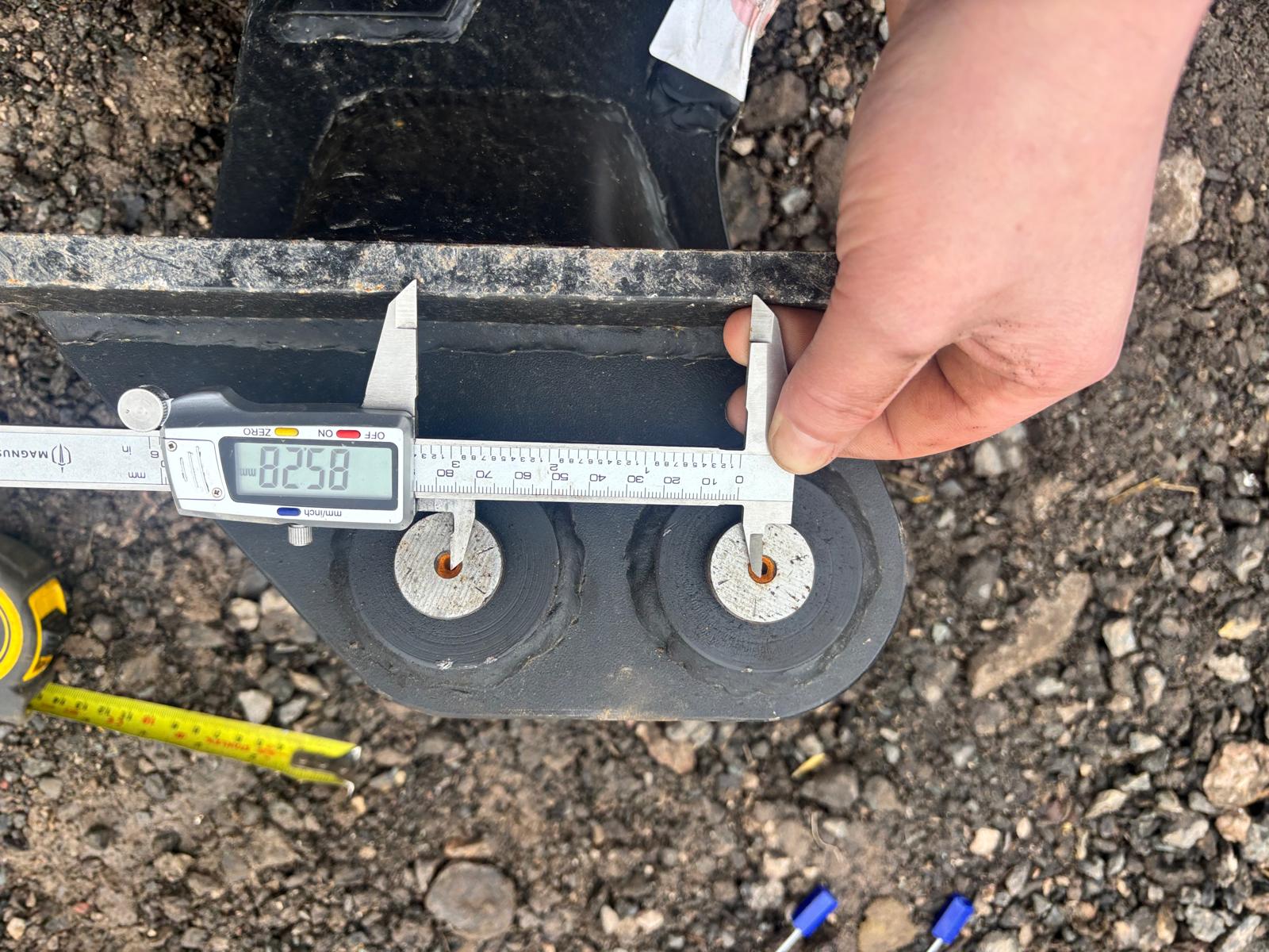 RIPPER TOOTH ON 30 MM PINS TO SUIT MINI EXCAVATOR - Image 4