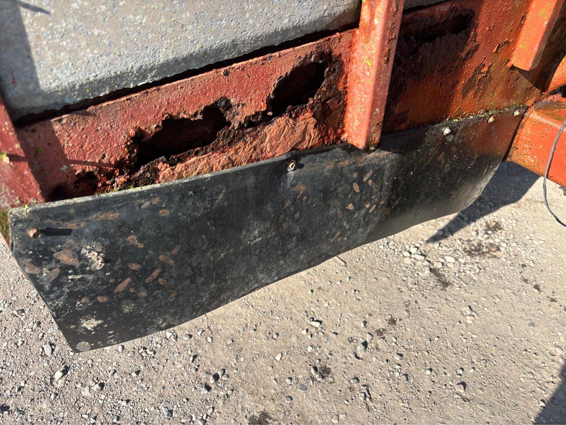 JOHNSTON BROTHERS LIVESTOCK CATTLE STOCK BOX LOW RIDE HEIGHT TRAILER 20 FOOT BOX - Image 12