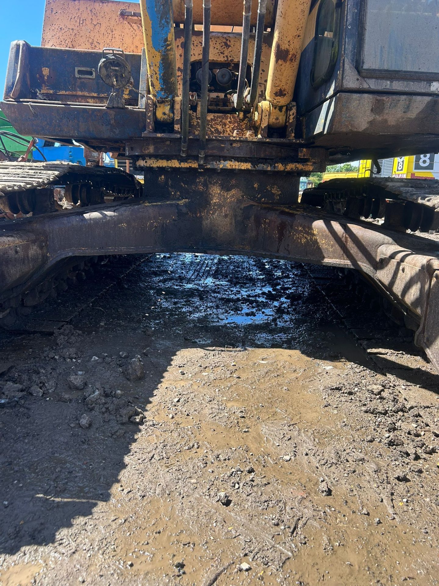 KOMATSU PC220LC TRACKED EXCAVATOR DIGGER 360 EXCAVATOR TRACKED JCB HITACHI - Image 4
