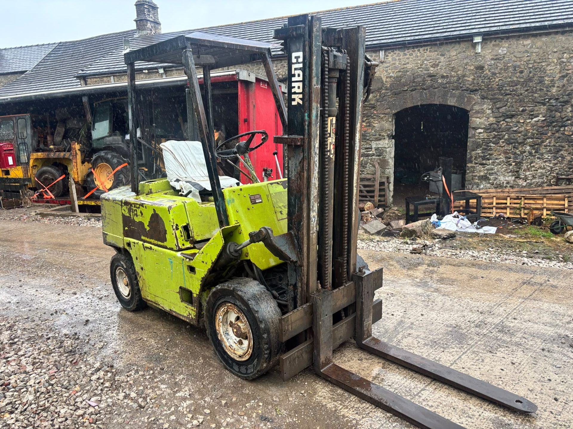 CLARK C500 Y50D DIESEL FORKLIFT 2.5 TON FORKLIFT TRUCK PERKINS ENGINE SIDE SHIFT - Image 5