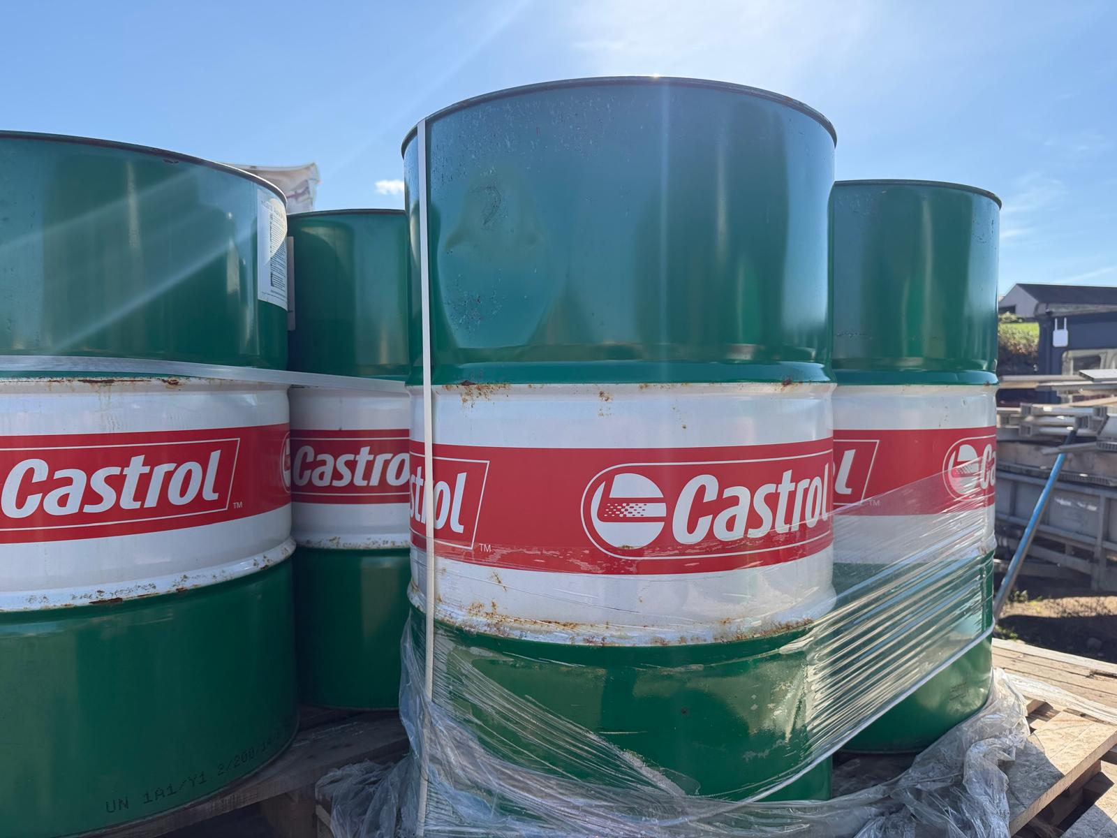 CASTROL TRANSMISSION AND INDUSTRIAL GEAR OIL – 208-LITRE DRUMS EPX 80W-90 SP 68