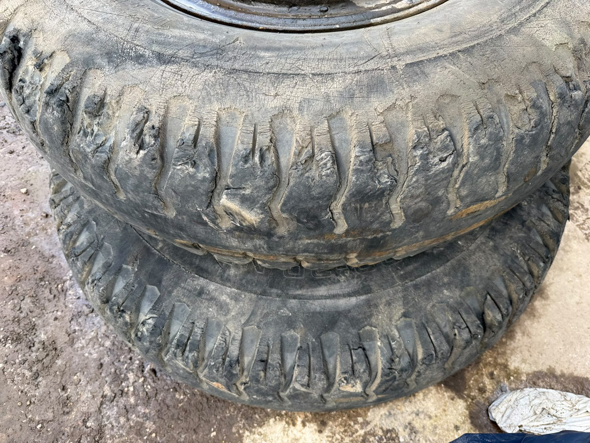 2 X 12-10 FORKLIFT WHEELS AND TYRES 10 STUD INDUSTRIAL FORKLIFT PAIR - Image 5