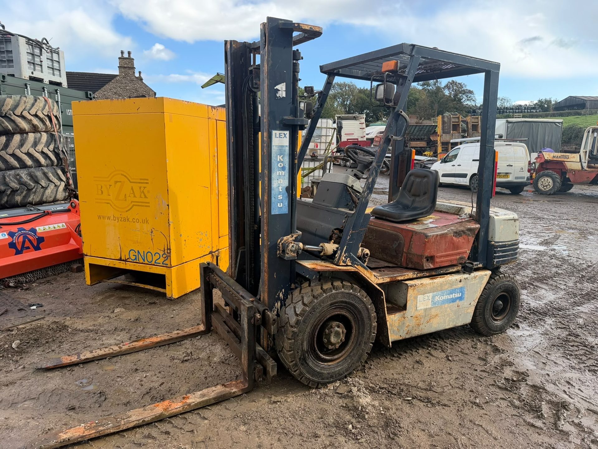 KOMATSU 1.5 TON DIESEL FORKLIFT TRUCK WAREHOUSE STACKER FORK LIFT SIDE SHIFT