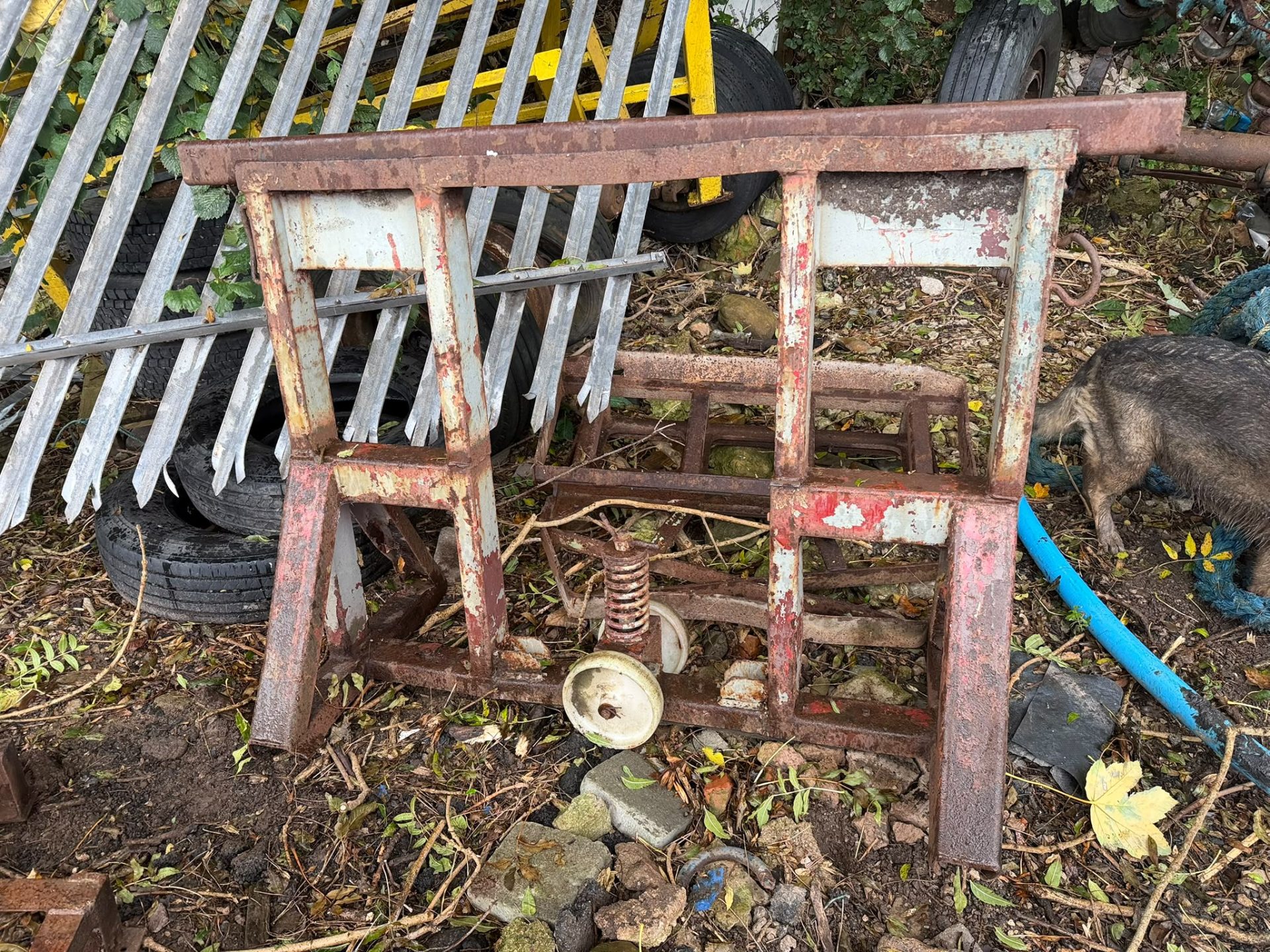 2 X HEAVY-DUTY TRAILER DOCK WORKSHOP TRESTLES HGV LORRY STANDS - Image 3