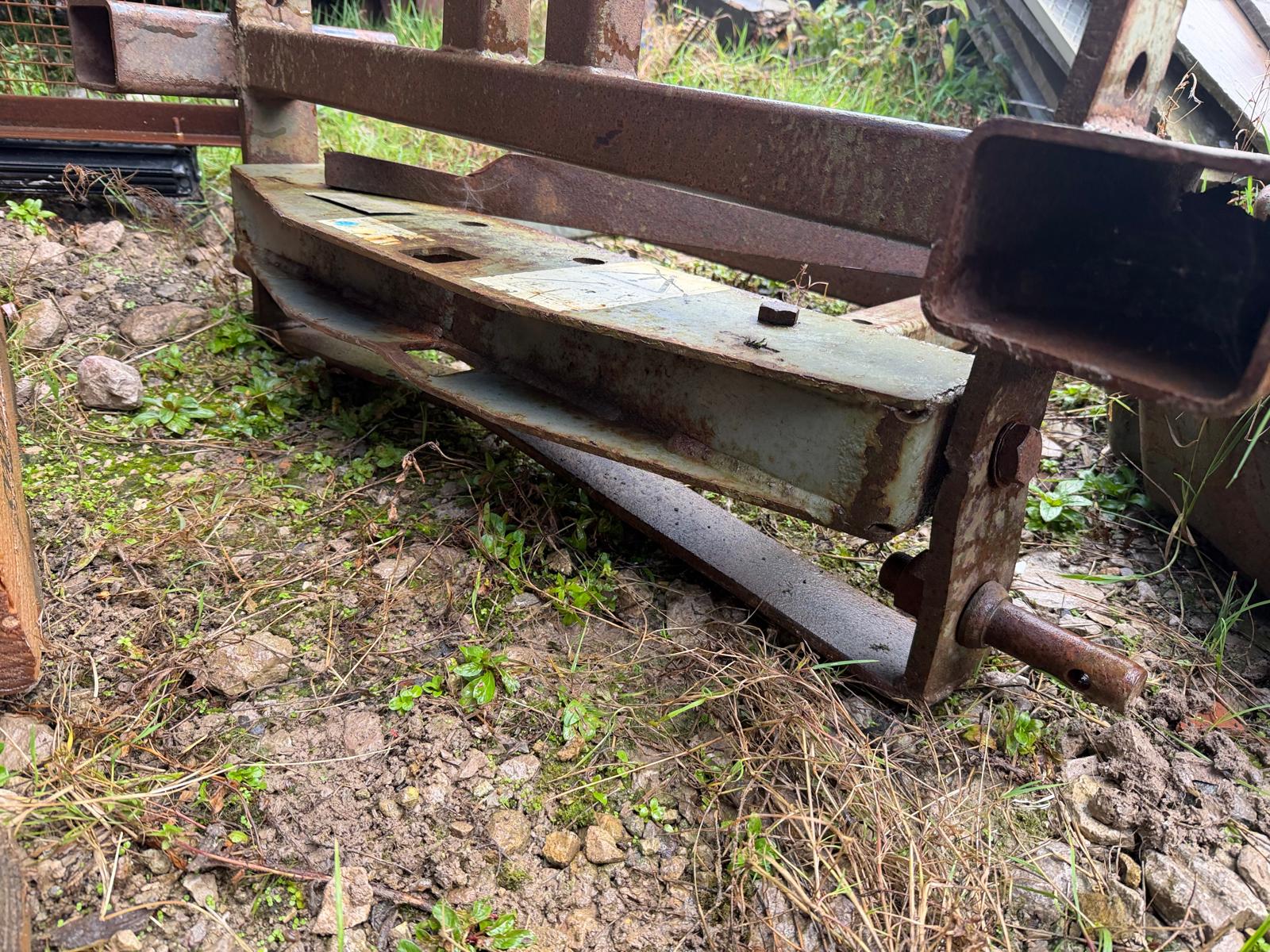 3 POINT LINKAGE A-FRAME TOWING EYE FARM YARD HITCH TRACTOR TRAILER ATTACHMENT - Image 2