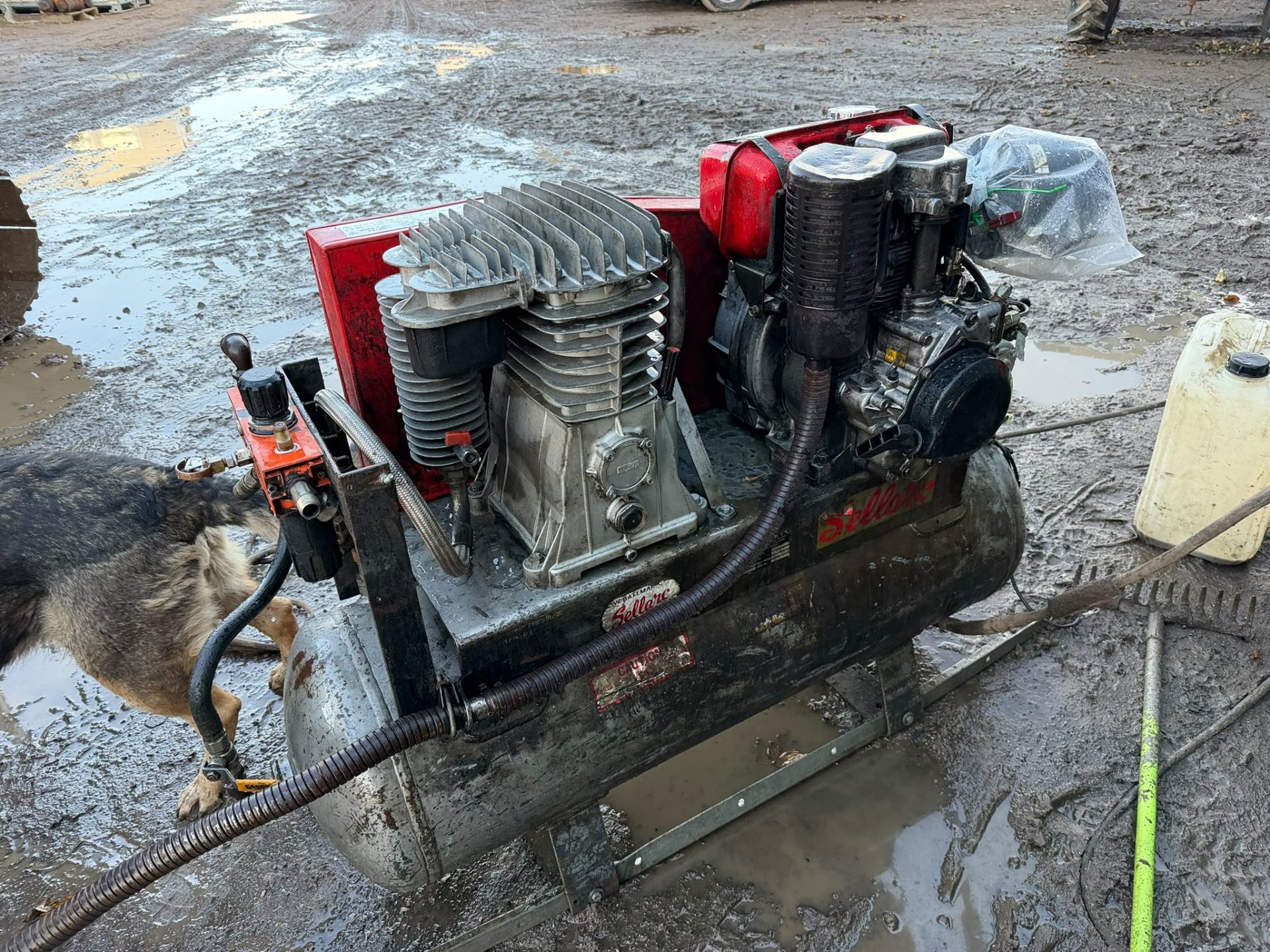 SELLARC DIESEL AIR COMPRESSOR ROBIN DY35 175PSI FARM WORKSHOP SITE - Image 4