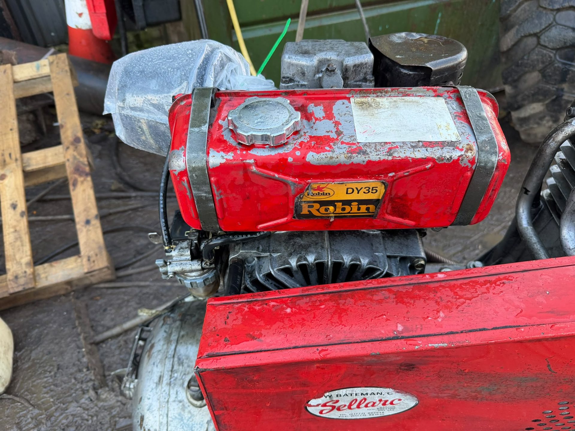 SELLARC DIESEL AIR COMPRESSOR ROBIN DY35 175PSI FARM WORKSHOP SITE - Image 7