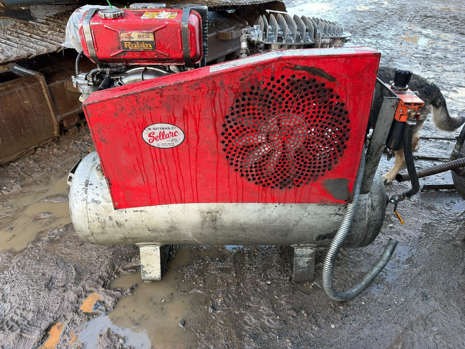 SELLARC DIESEL AIR COMPRESSOR ROBIN DY35 175PSI FARM WORKSHOP SITE - Image 9