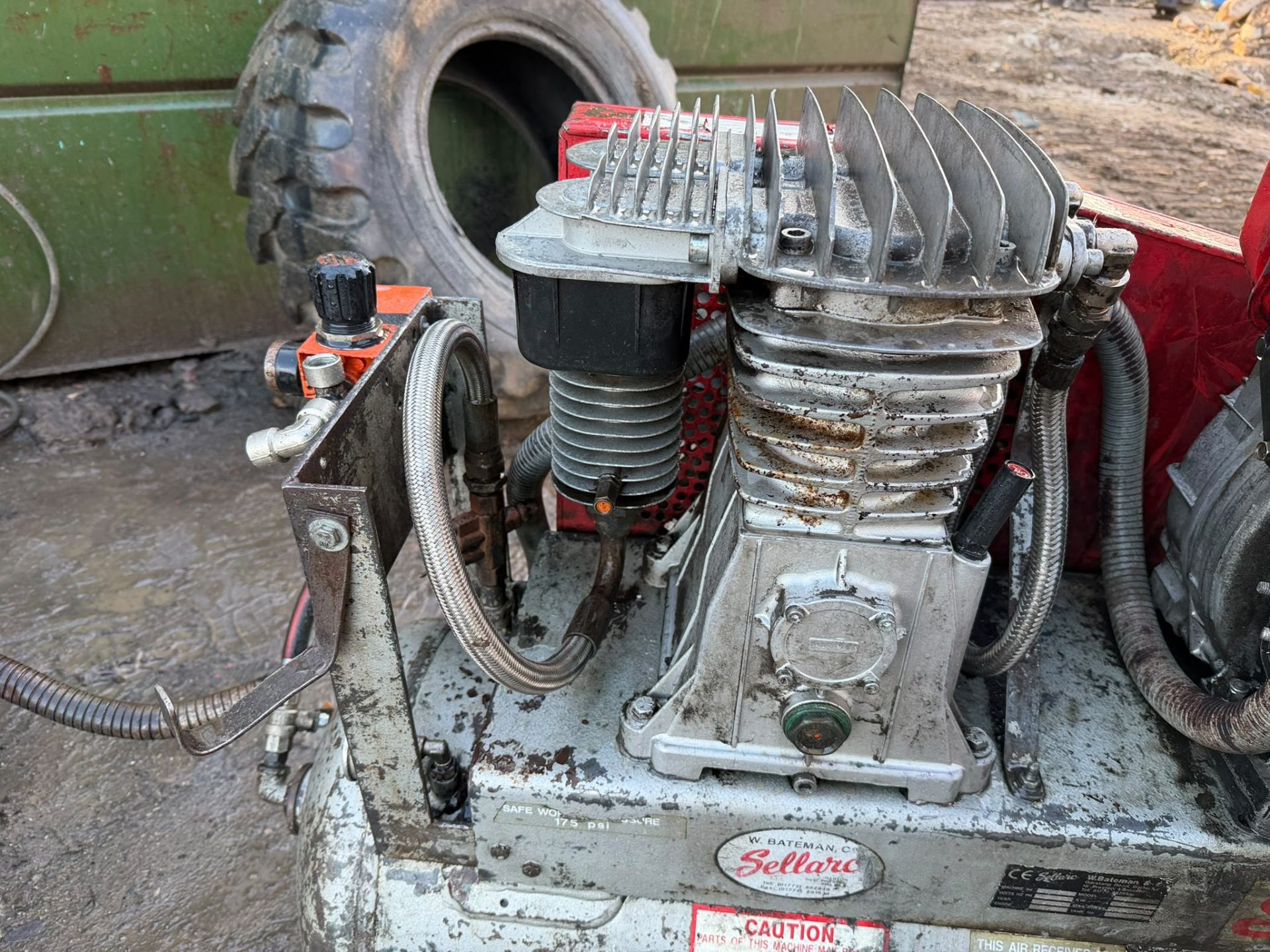 SELLARC DIESEL AIR COMPRESSOR ROBIN DY35 175PSI FARM WORKSHOP SITE - Image 14
